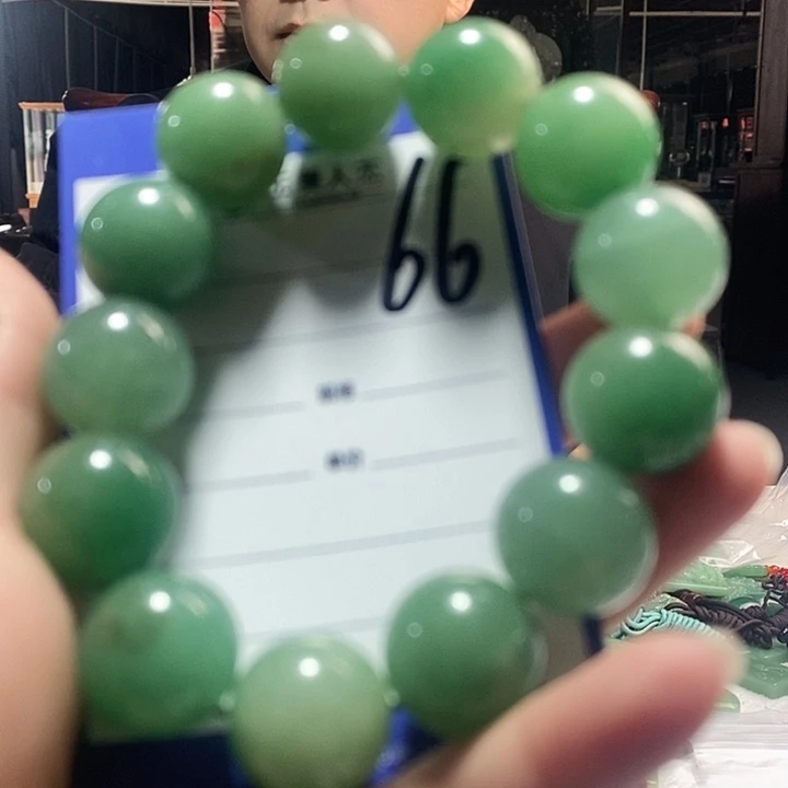 密玉（石英质玉）未镶嵌颈饰