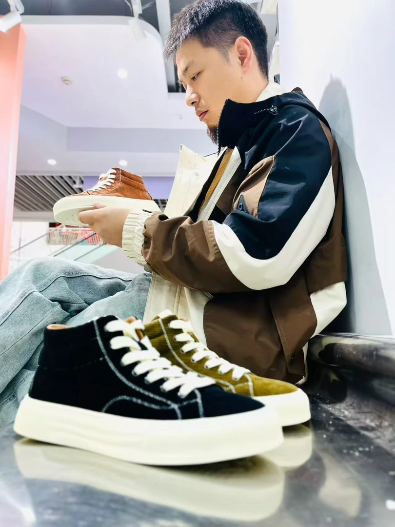 TF2030W高跟以外潮流风灯芯绒休闲风平跟高帮休闲鞋户外休闲鞋