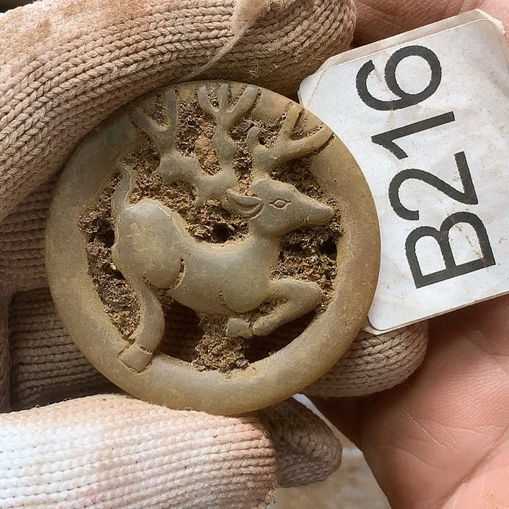 未镶嵌和田玉挂件