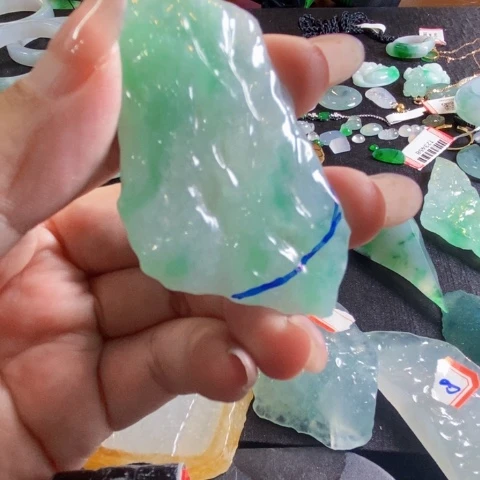 翡翠未镶嵌颈饰天然翡翠
