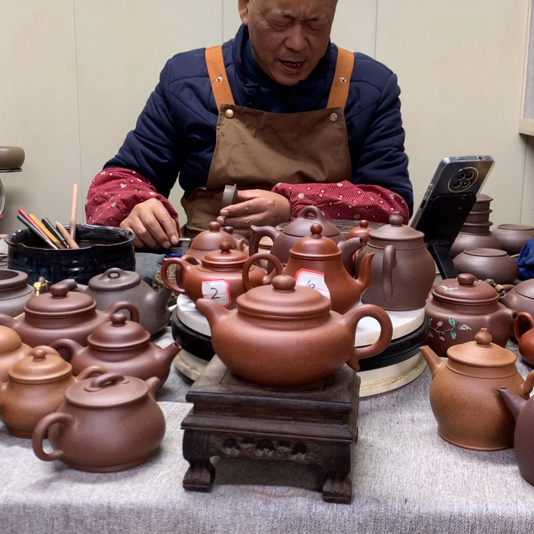 茶壶紫泥红降坡仿古230 C半手工制作