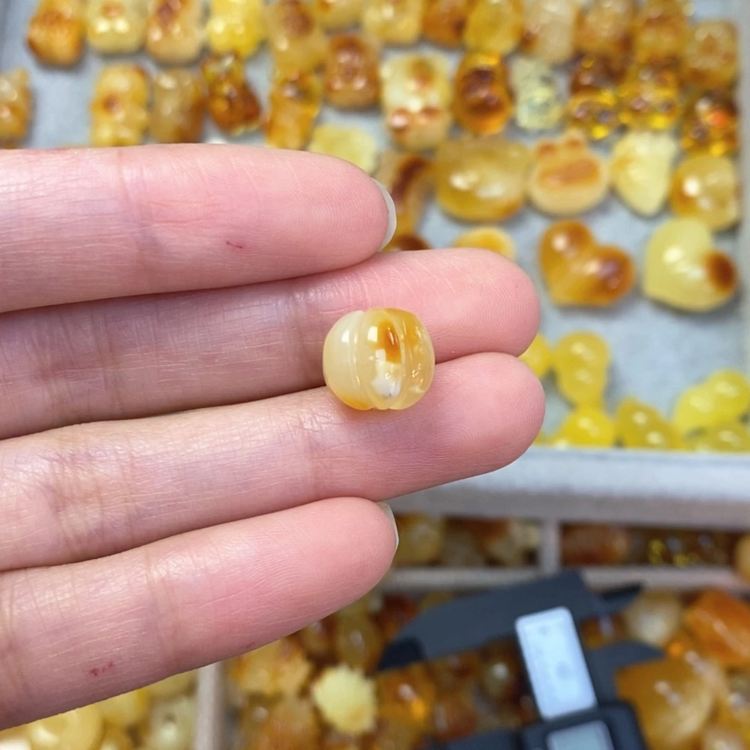 蜜蜡颈饰未镶嵌南瓜