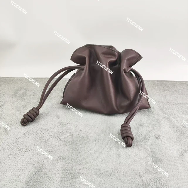 25cm原创设计高定真皮包 HH4399