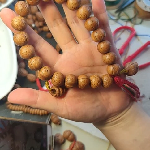 桃核手工制作手持