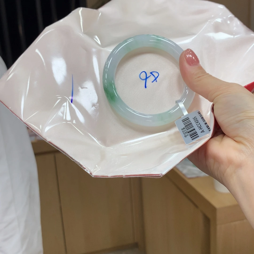 未镶嵌手镯翡翠不退不换