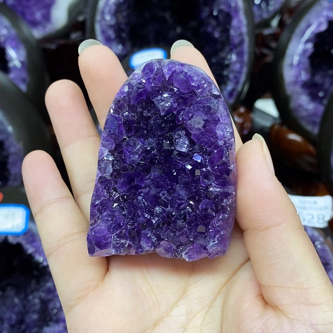 紫晶大型摆件（非配饰）未镶嵌莹