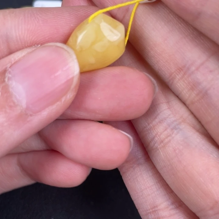 琥珀裸石未镶嵌天然99