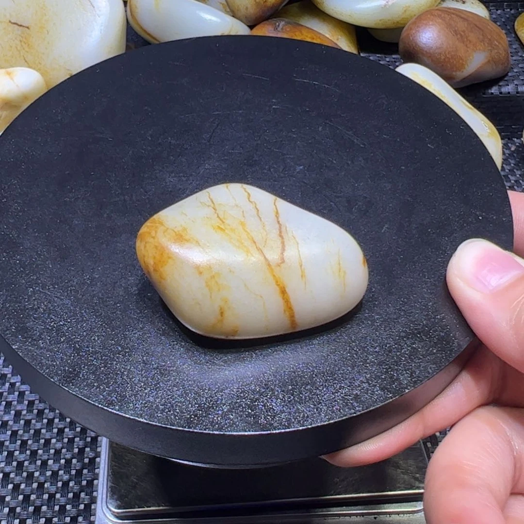 和田玉（子料）未镶嵌颈饰28克