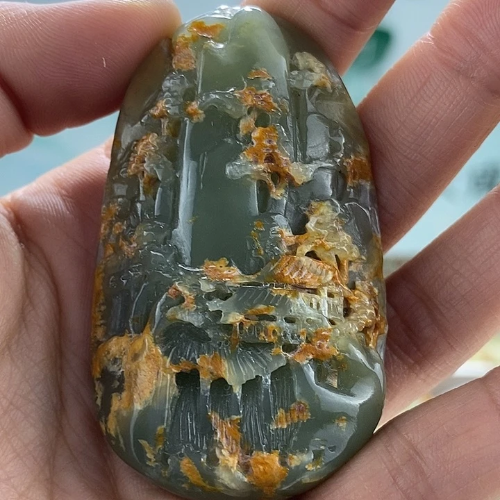 透闪石质玉挂件未镶嵌