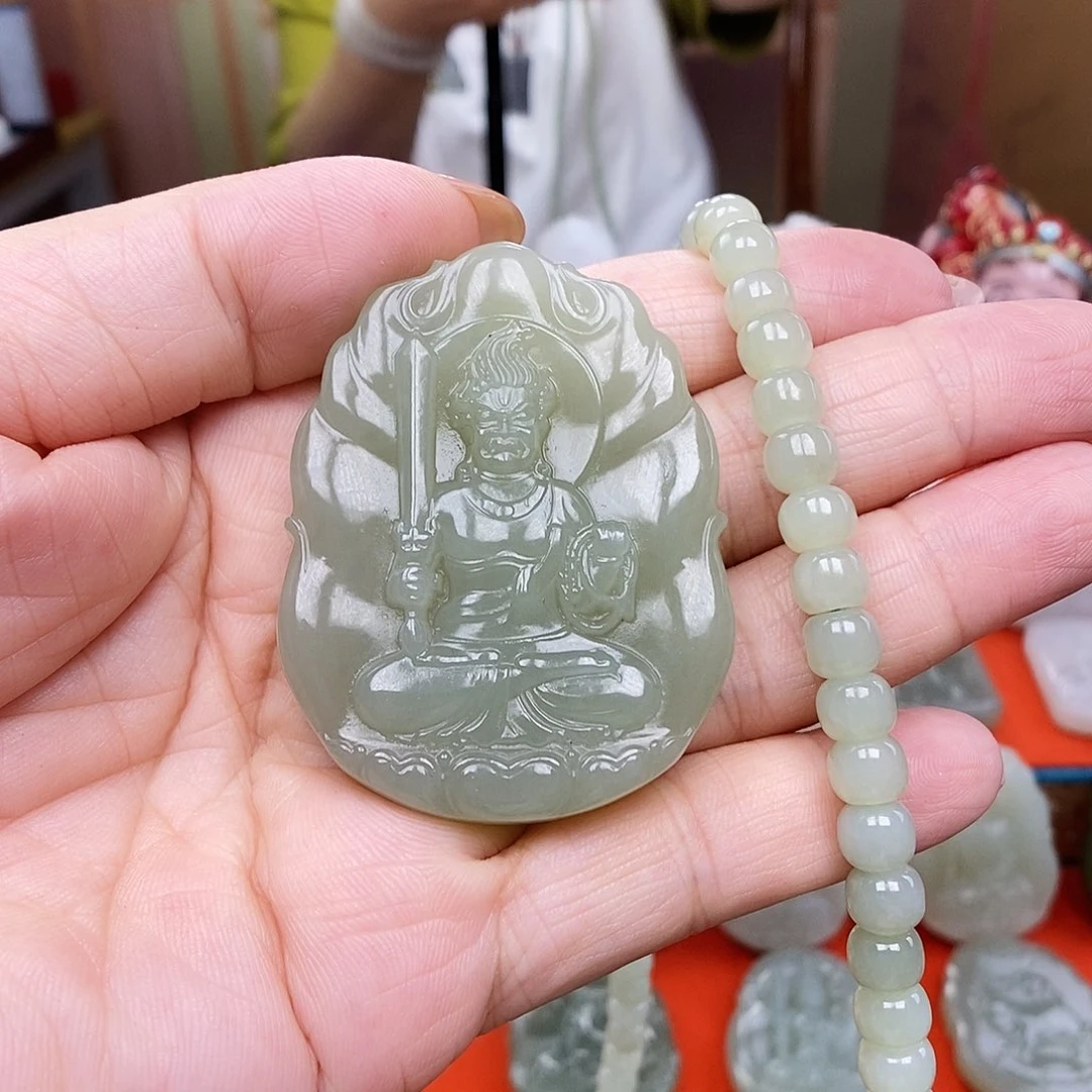 颈饰未镶嵌和田玉嗨****达