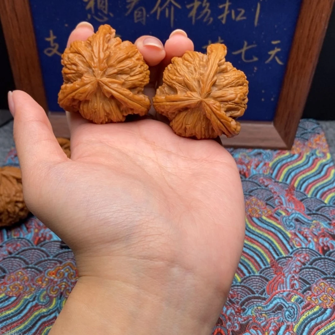 【闪购商品】s****.白狮