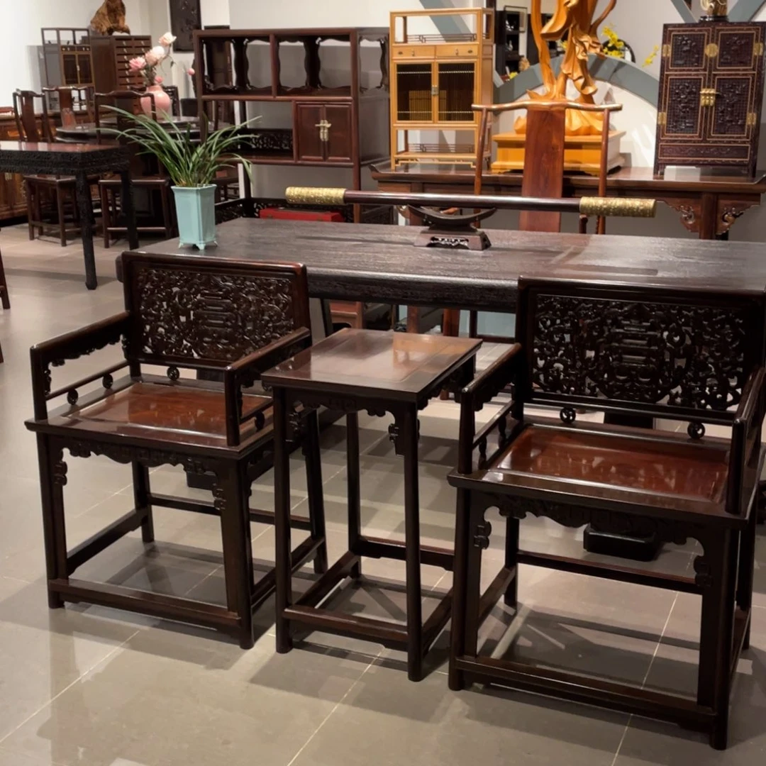 交趾黄檀（大红酸枝）