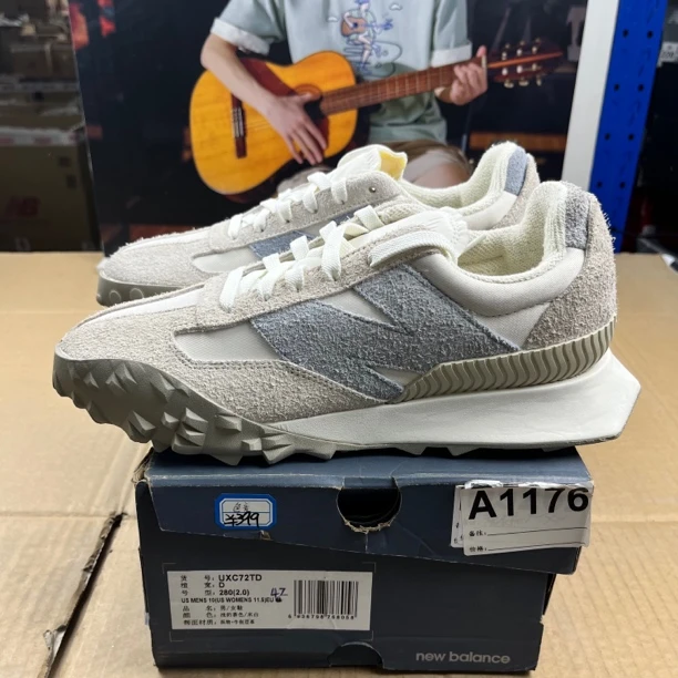 A1176 NEW BALANCE UXC72TD 42码运动鞋直播微瑕疵 无售后