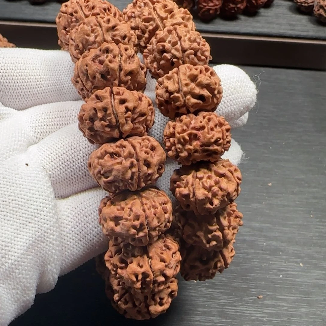 金刚菩提手串2*K20+mm、19mm天然纽扣