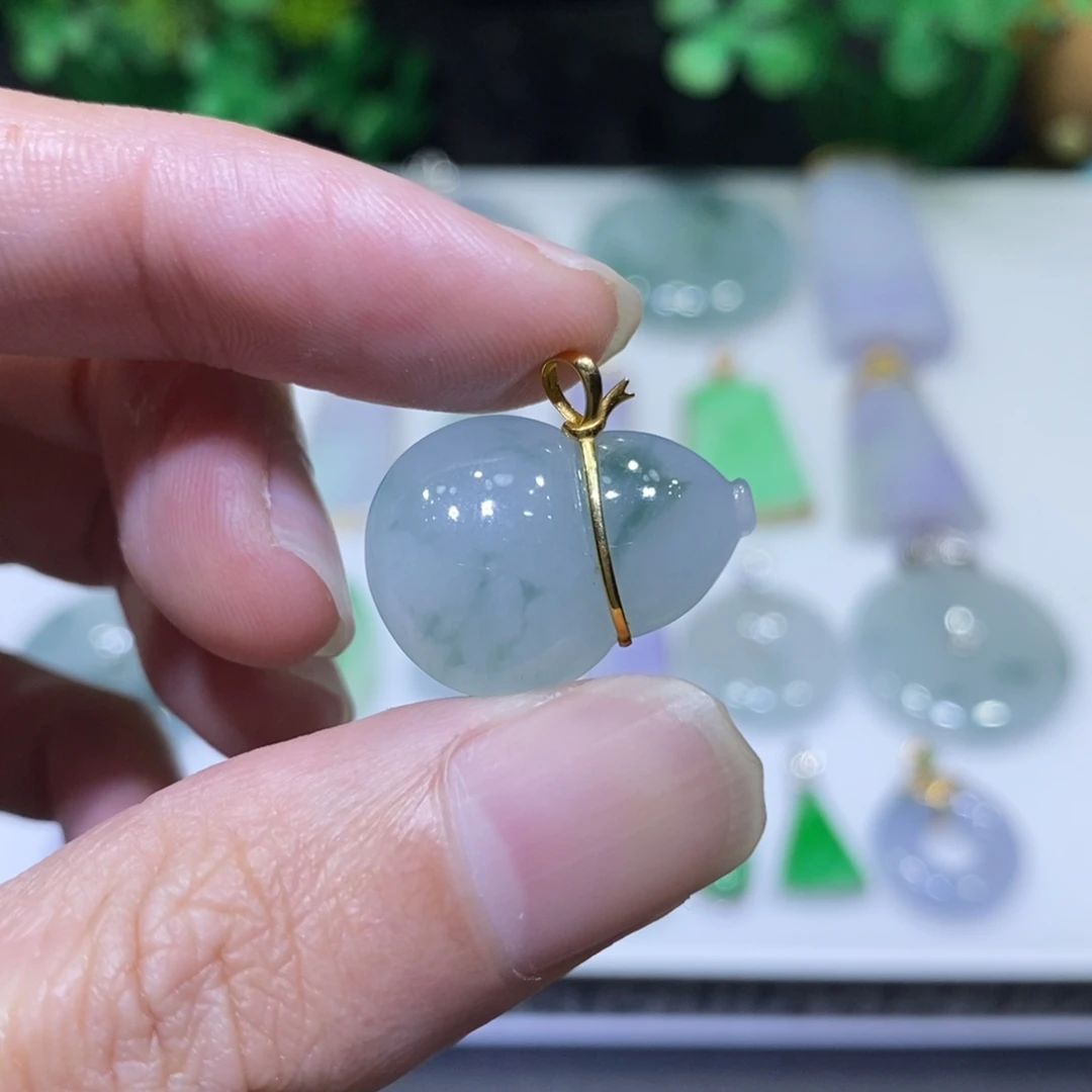 翡翠18K金镶嵌吊坠(不含链)