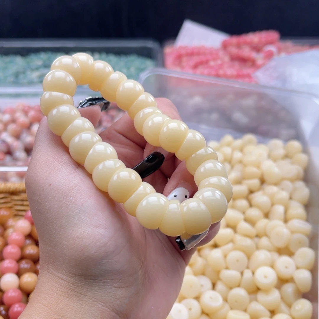 白玉菩提吊坠a14.5mm25颗。婴儿黄蒜瓣