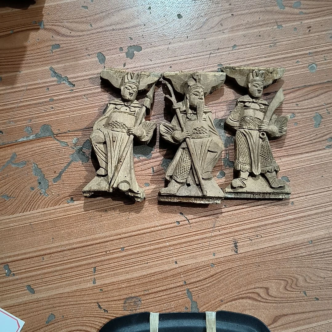 草***鹰香榧木木雕花板，一物一拍