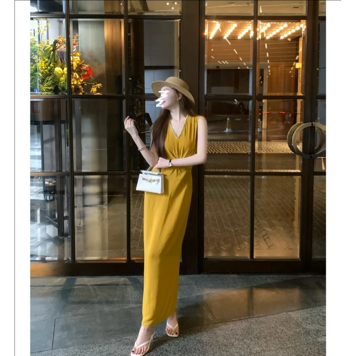 【巴黎恋书】夏季新款韩系气质高级感收腰无袖V领连衣裙3290#