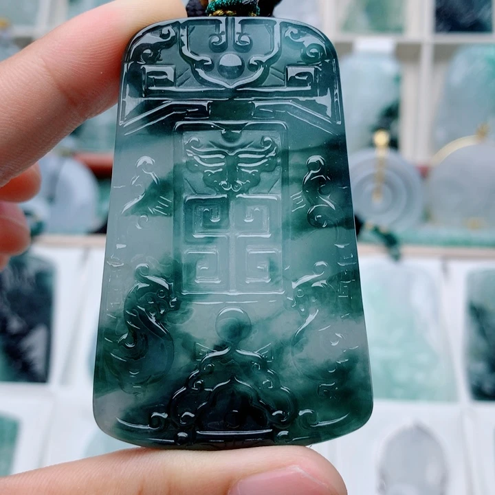 升***翡翠未镶嵌颈饰无事牌