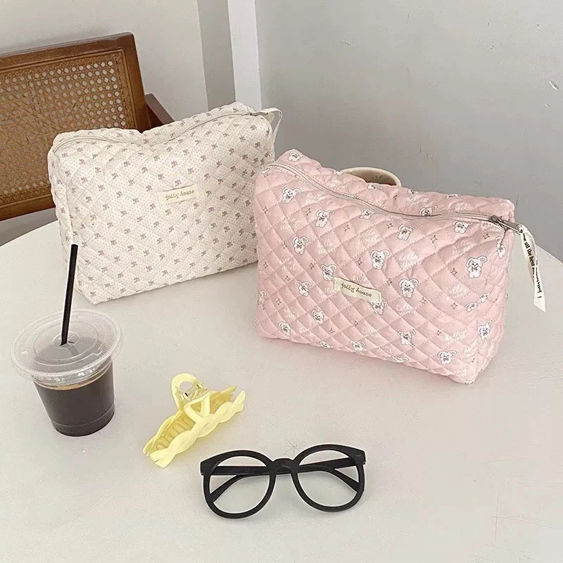 可爱温柔ins风花花大容量收纳包化妆包24*15*7.5