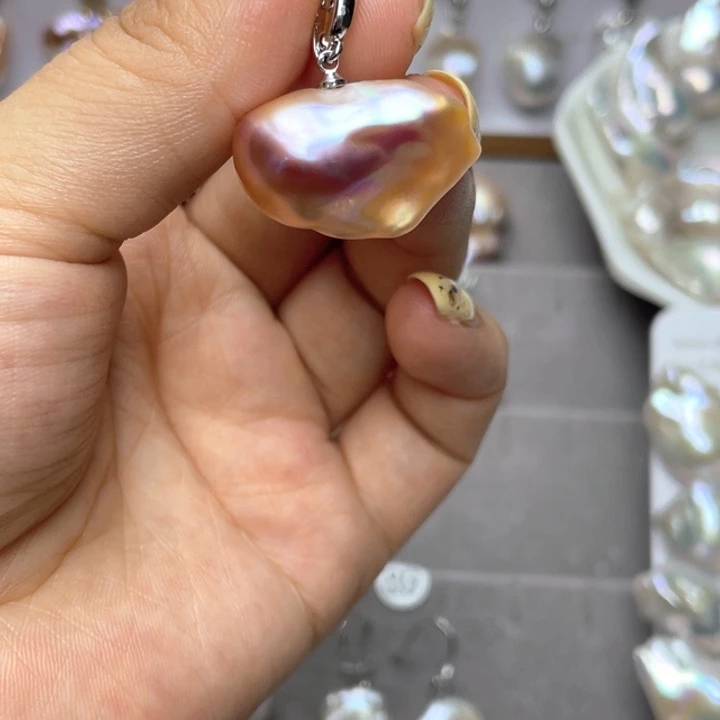 淡水珍珠合金颈饰