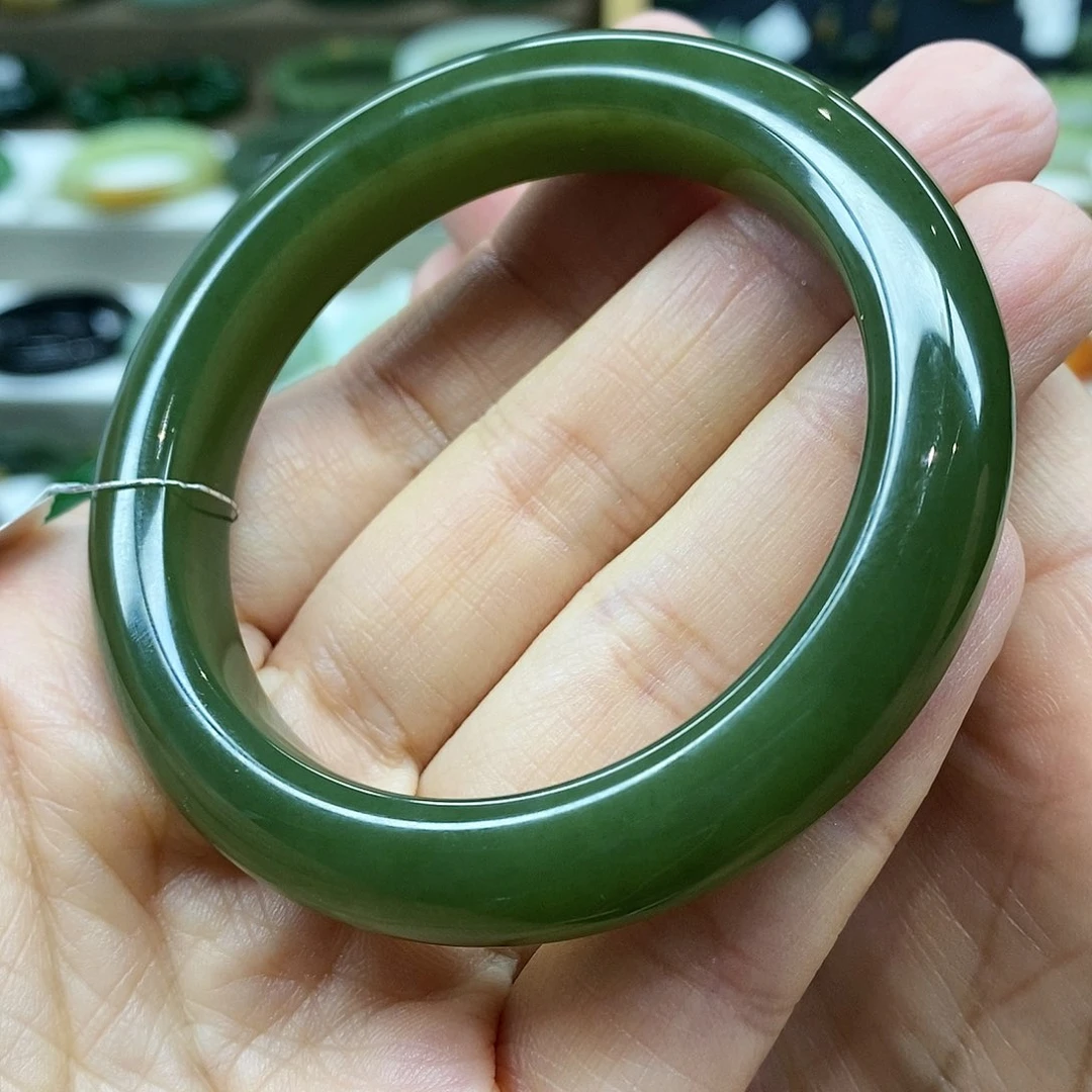 【闪购商品】未镶嵌手镯和田玉
