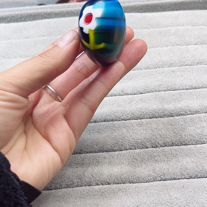 用***7玛瑙/玉髓未镶嵌珠宝奇石