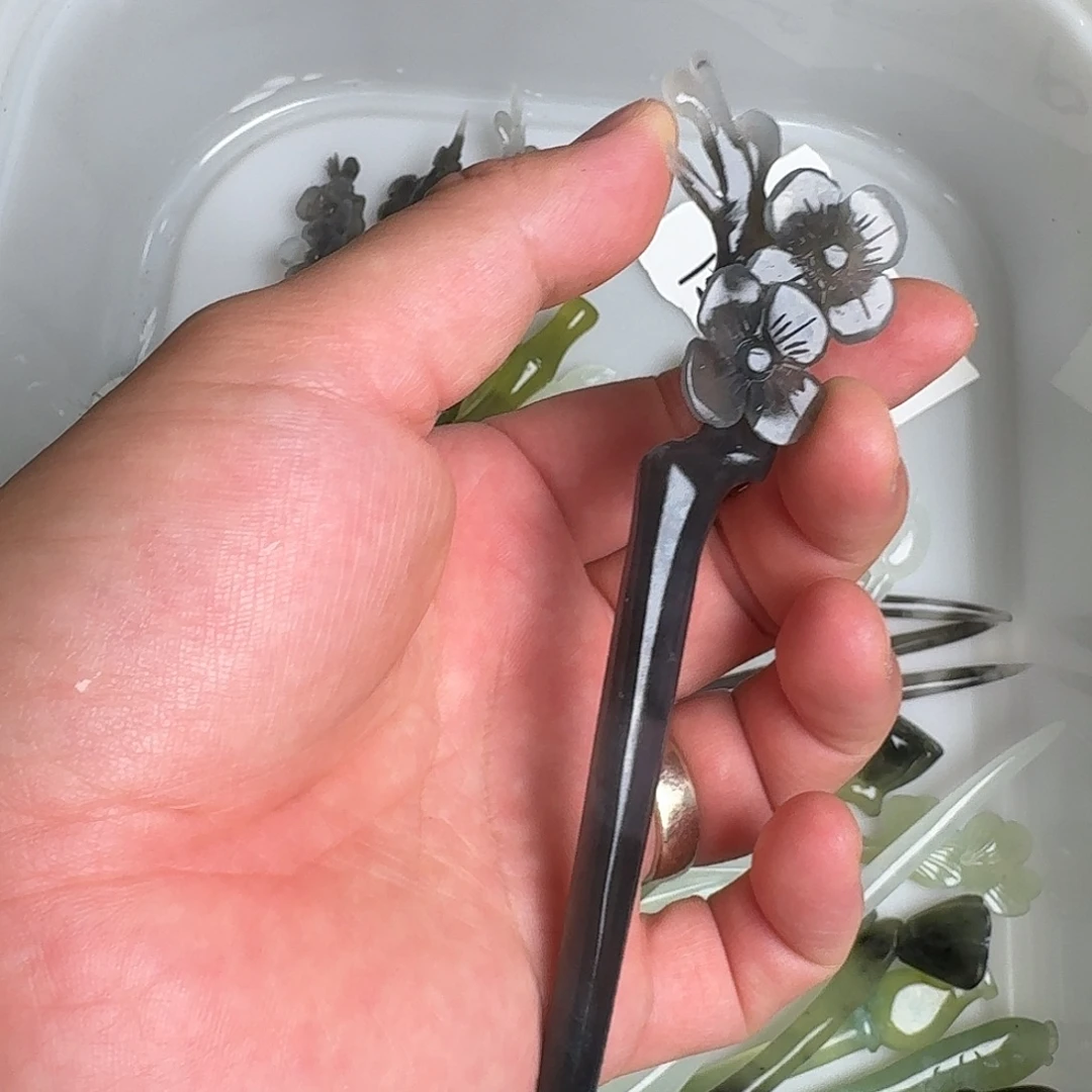 蛇纹石玉未镶嵌发饰