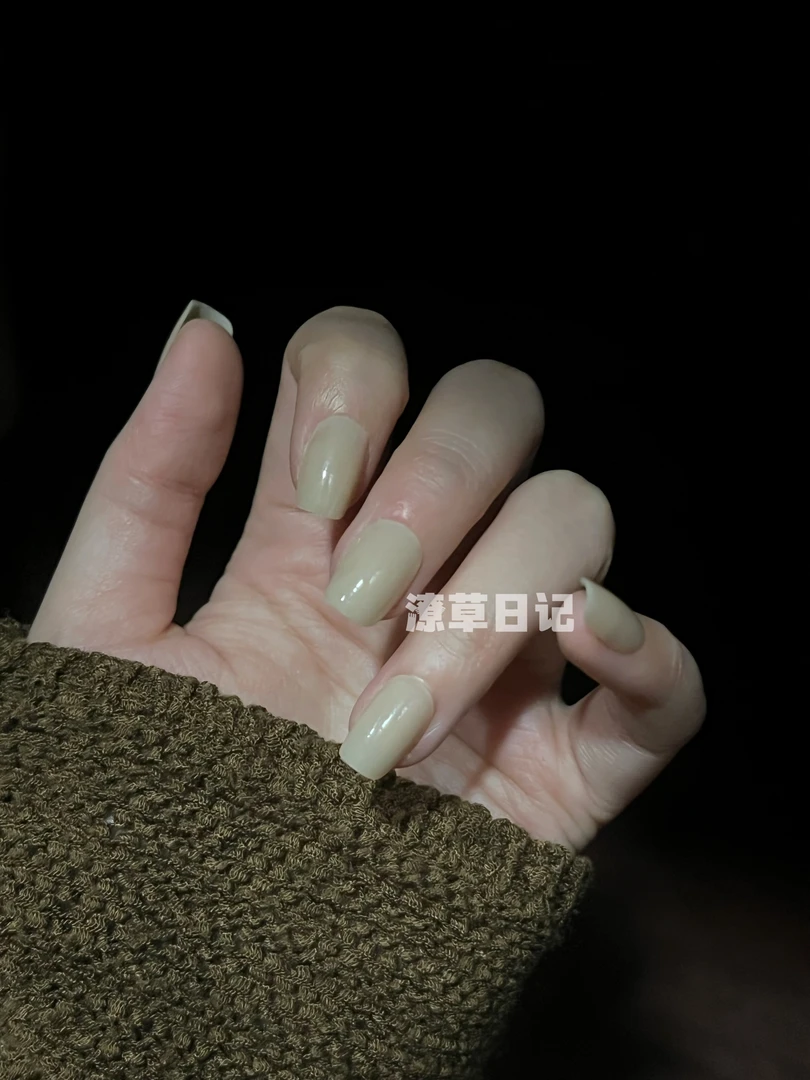 裸色甘露寺简约通勤短短梯穿戴甲10片装