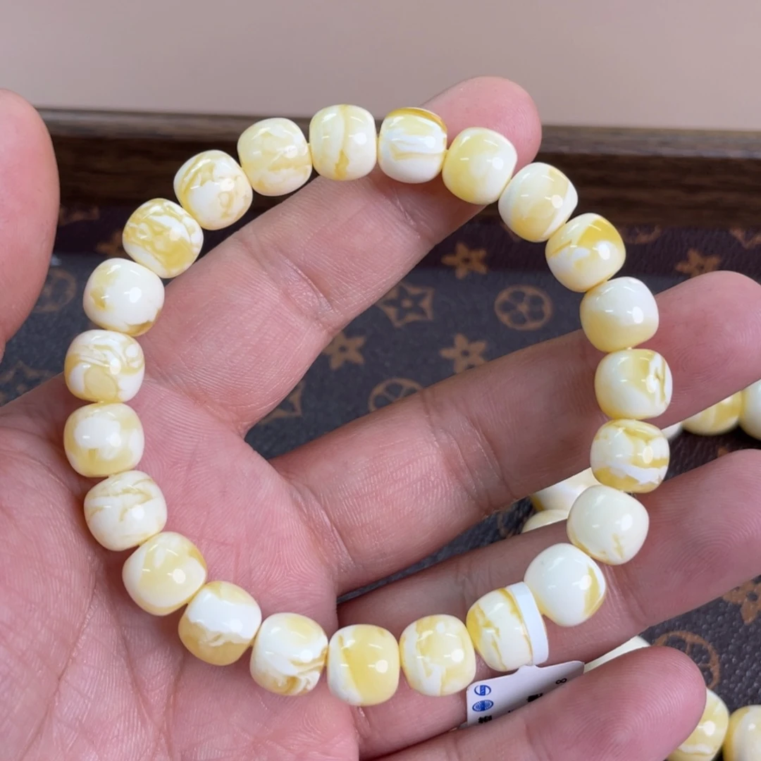 蜜蜡裸石未镶嵌15000000000