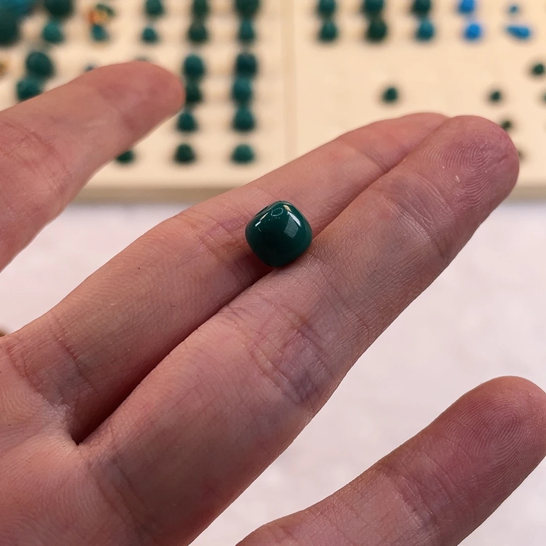 绿松石未镶嵌耳饰