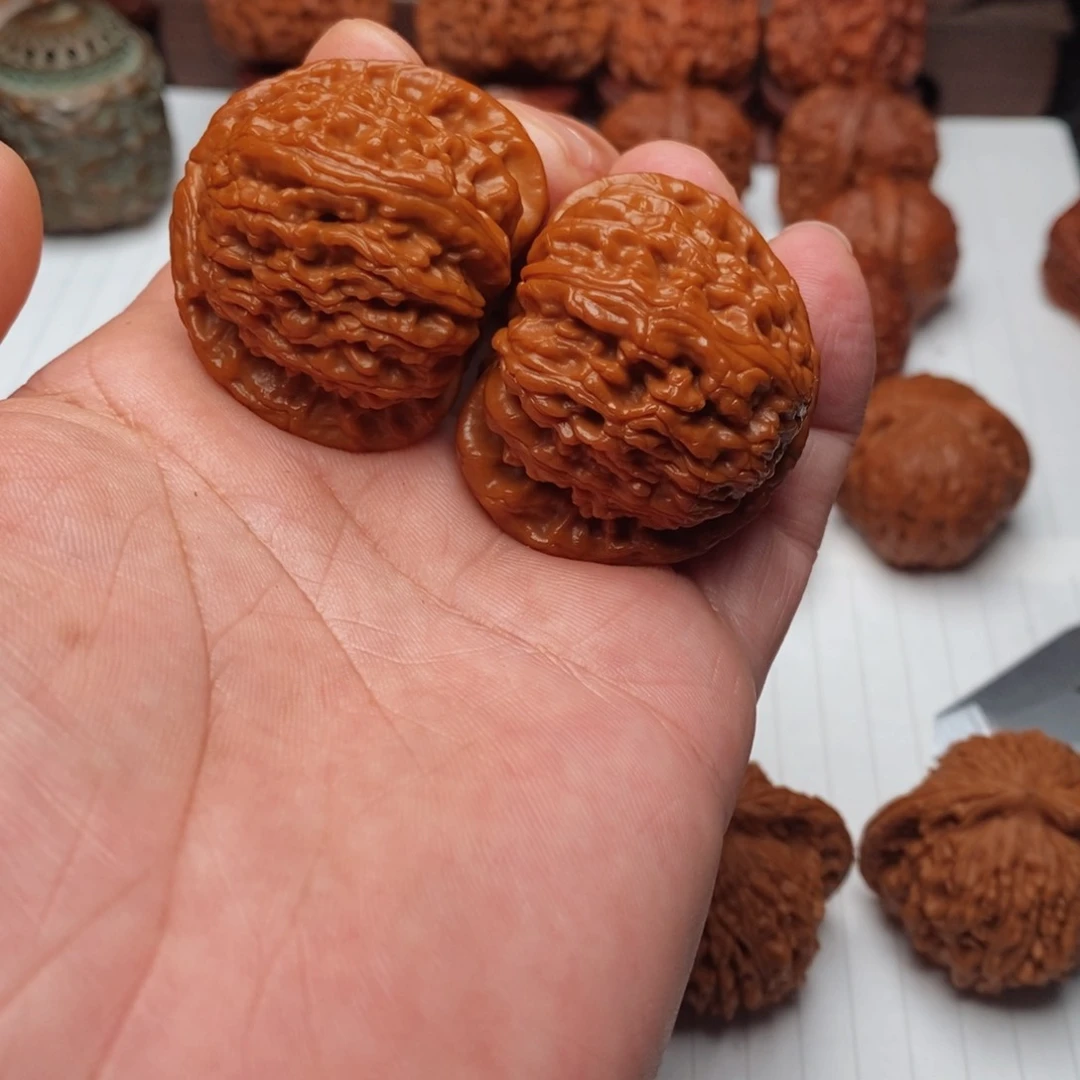 @***W桃核把件白狮子狮子头