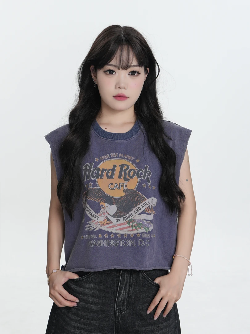 楚晗【街头感】夏季美式通勤印花短款常规无袖T恤灰色黑色