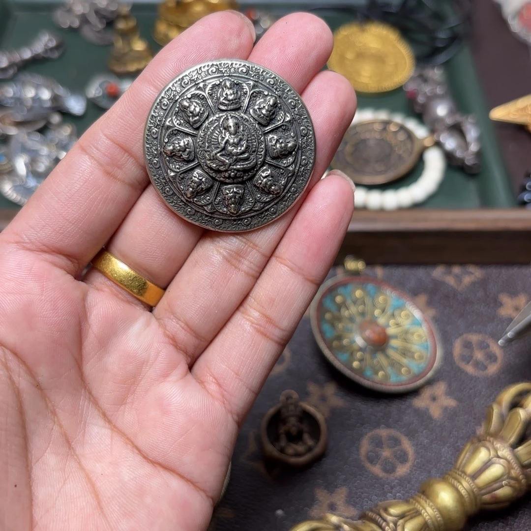 铜星月菩提吊坠项链