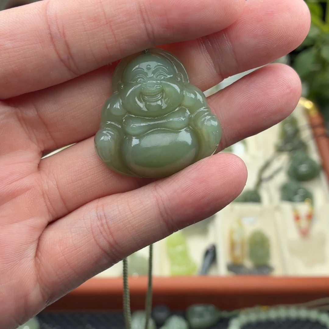 希***望和田玉未镶嵌颈饰