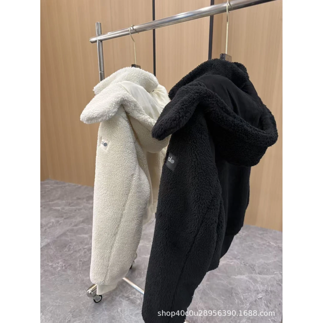 高级女装禅意仙气飘飘多巴胺服装女酷飒风女装高级感连帽短外套