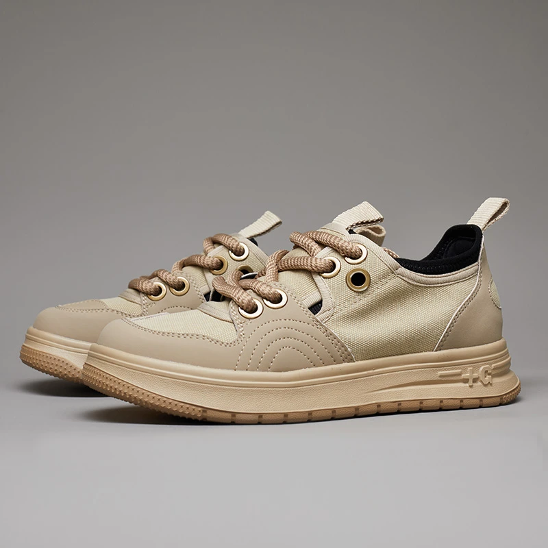 2256百搭休闲运动小白鞋（瑕疵介意勿拍）