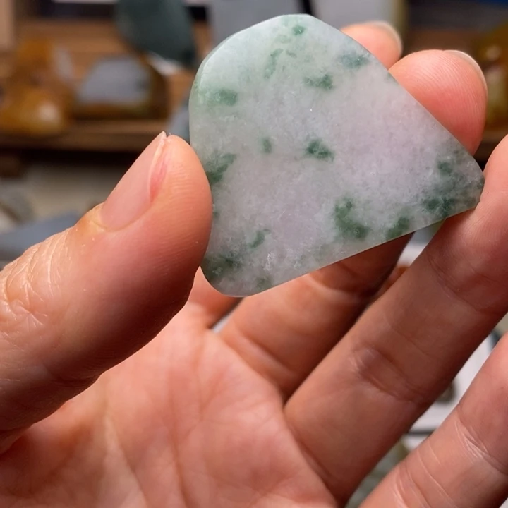 翡翠未镶嵌颈饰天然