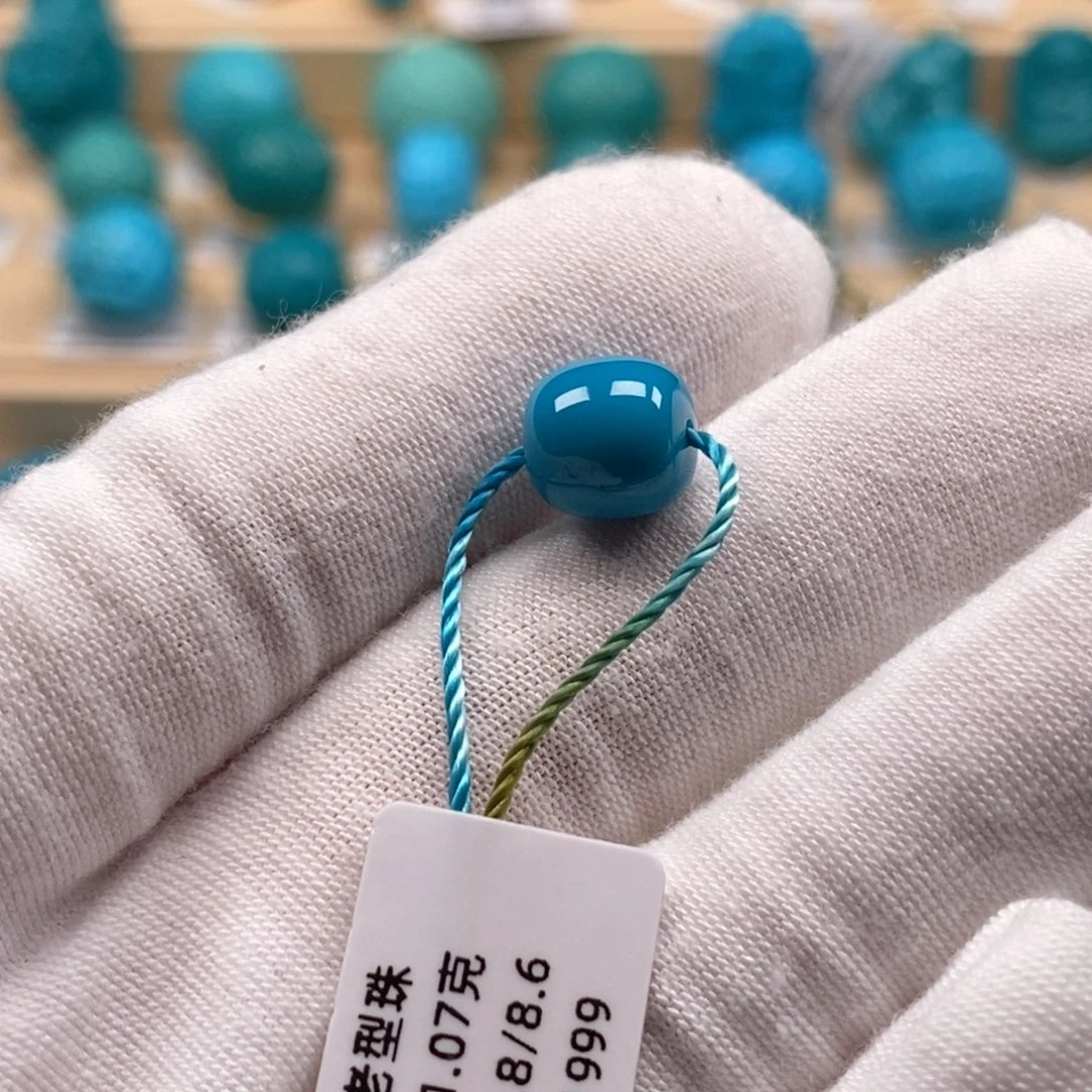 绿松石未镶嵌精品原矿高瓷绿松石