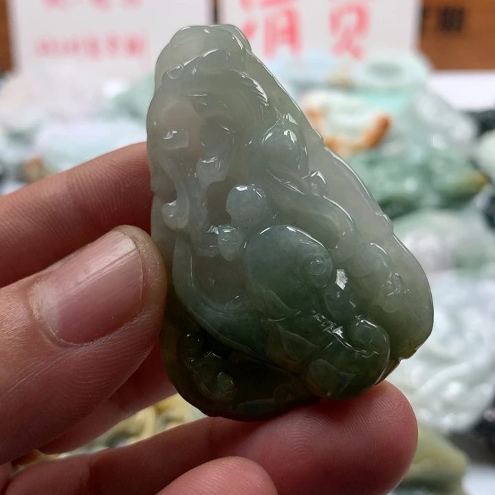 翡翠未镶嵌颈饰保真天然a货翡翠
