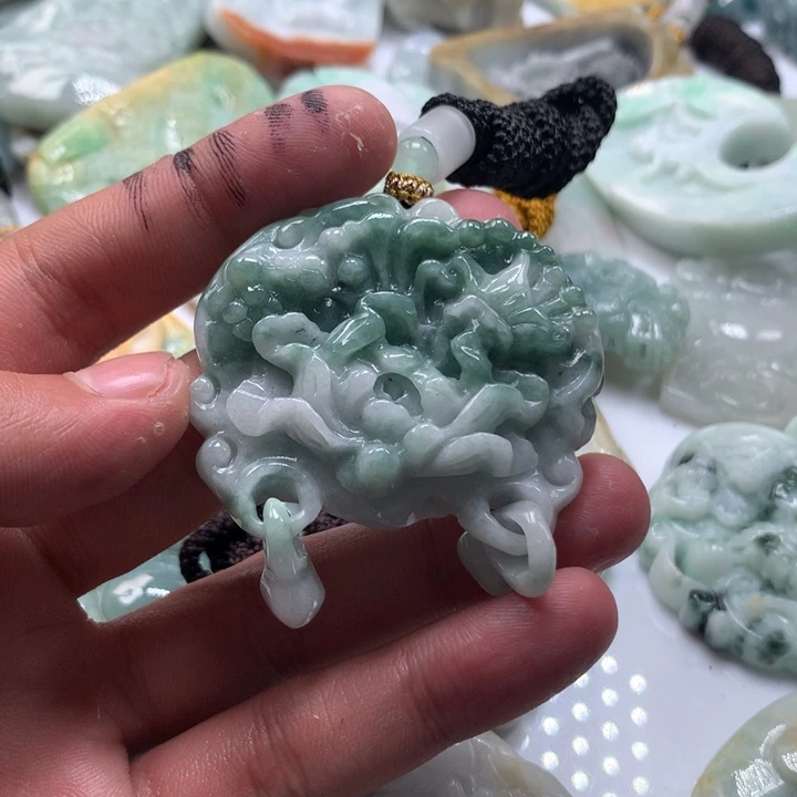 颈饰未镶嵌翡翠保真天然a货翡翠
