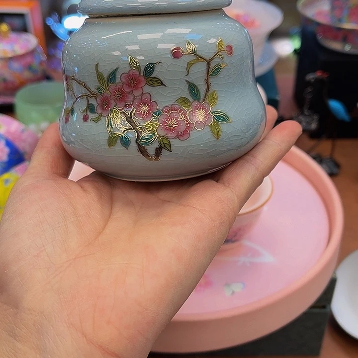 段泥茶杯吧里的东西都扔了的