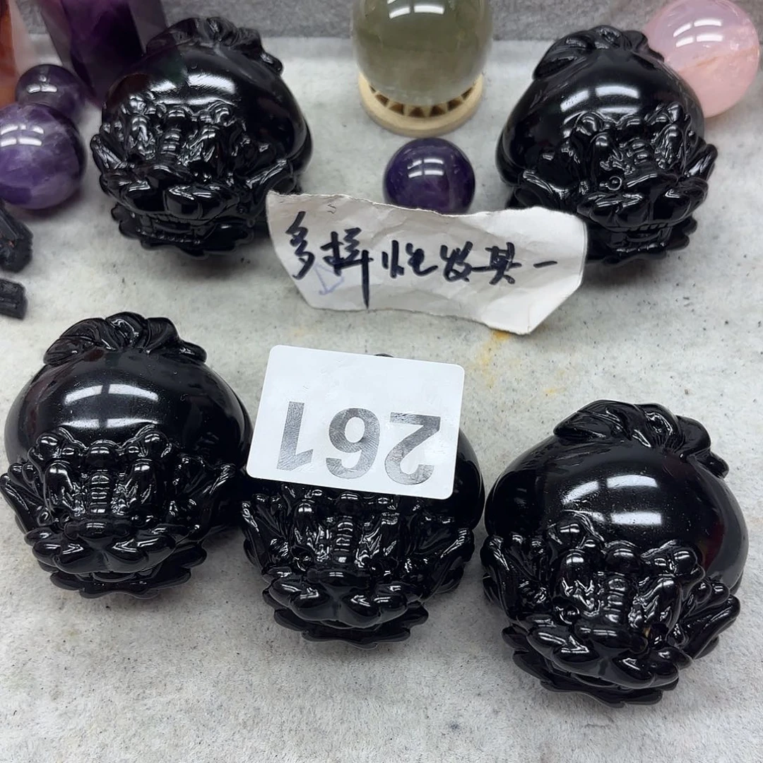 大型摆件（非配饰）未镶嵌水晶一个