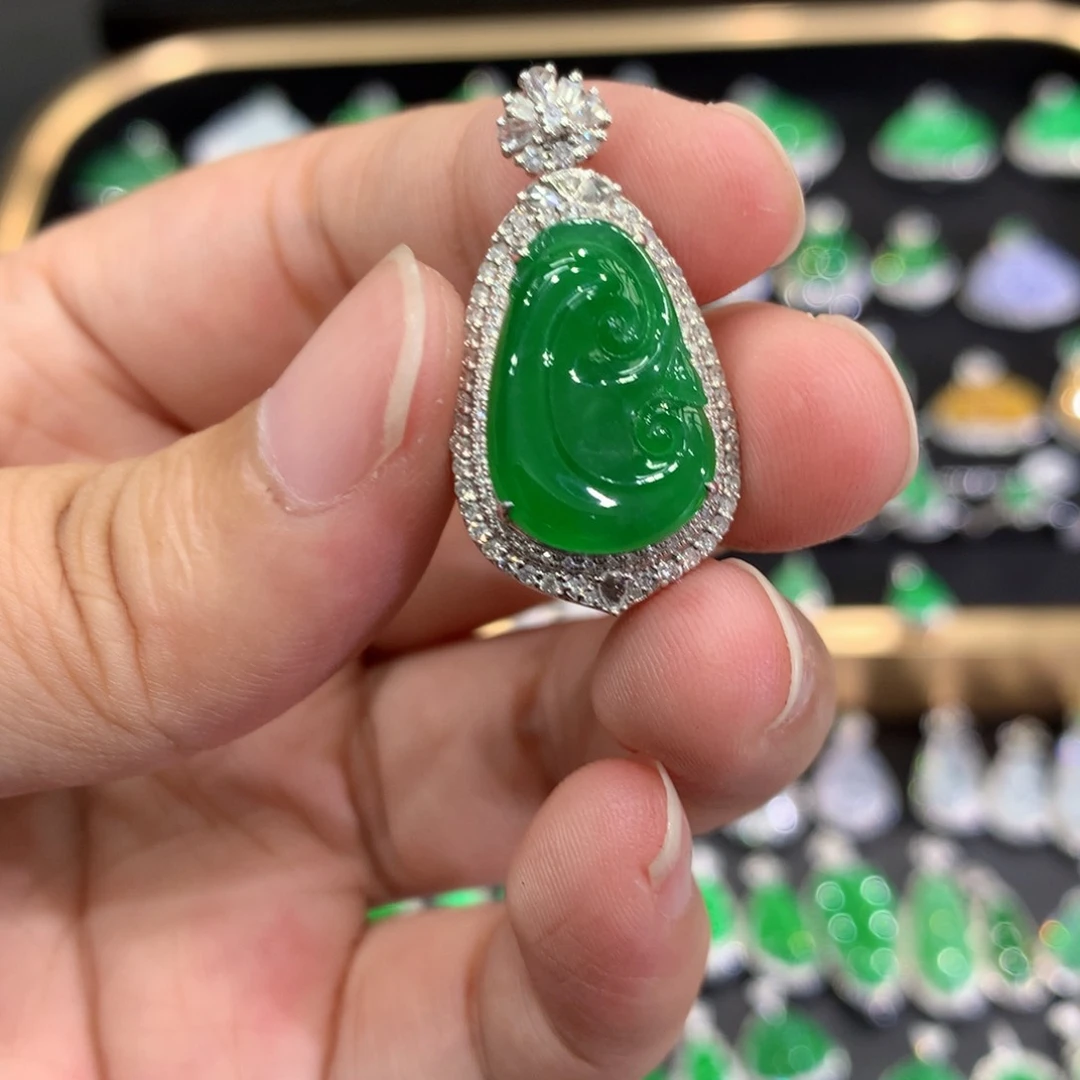 翡翠18K金镶嵌吊坠(不含链)吊坠