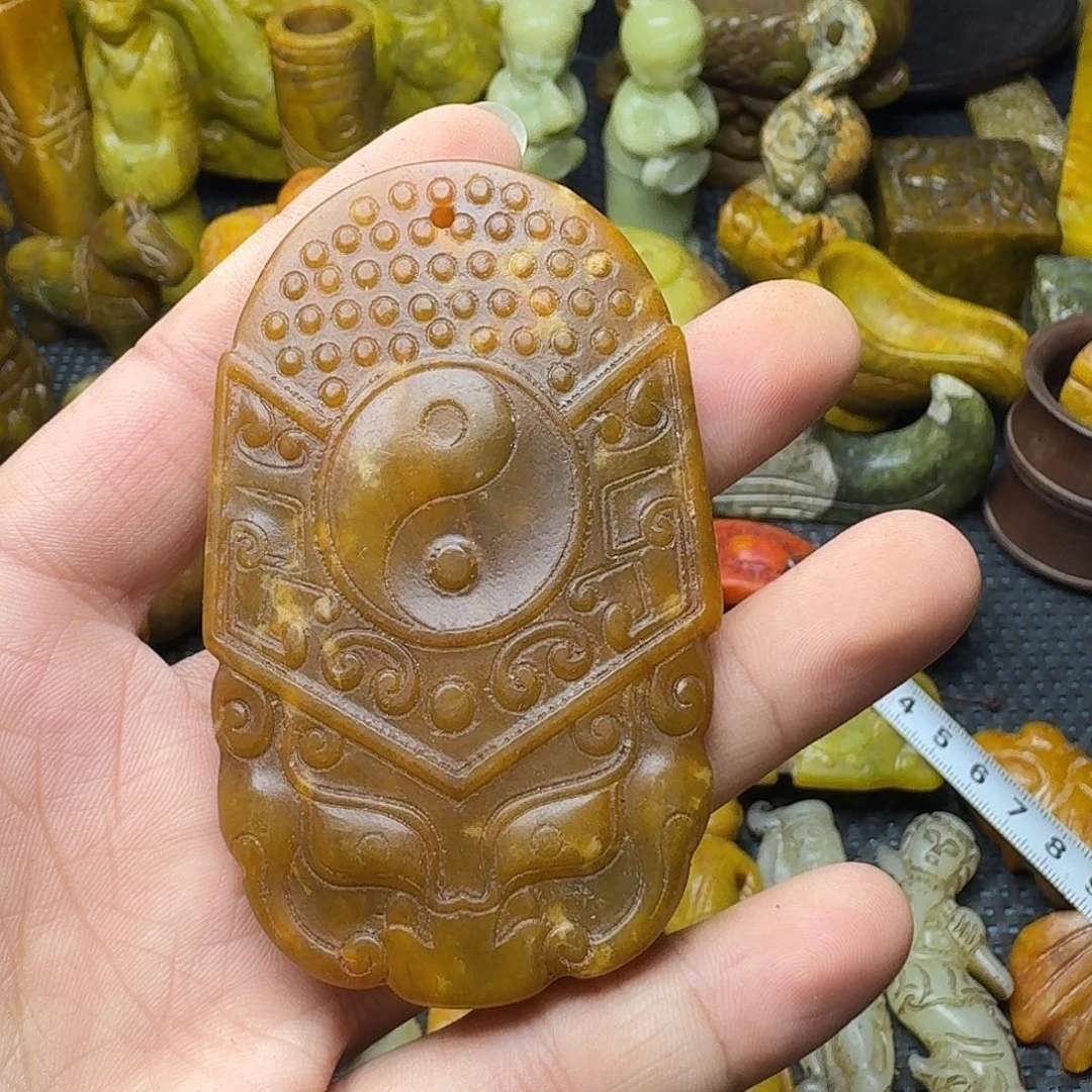 白玉菩提吊坠。。。