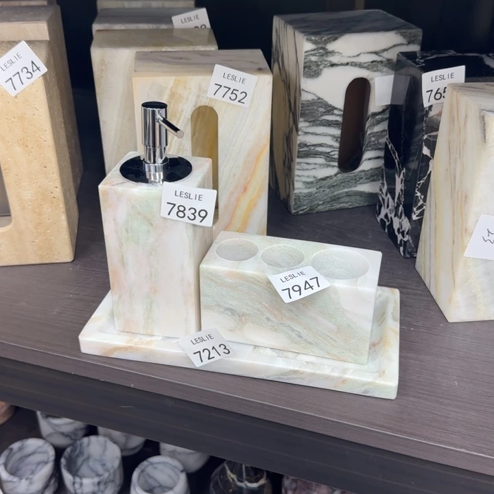 X839.    947.   213.       福利