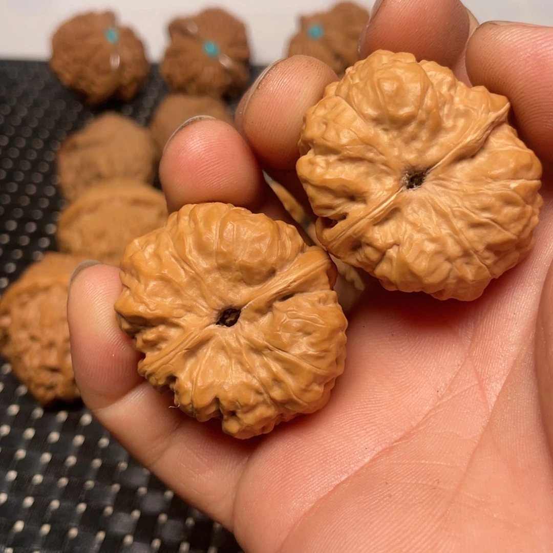 【闪购商品】文玩核桃把件?**?36蛤蟆头