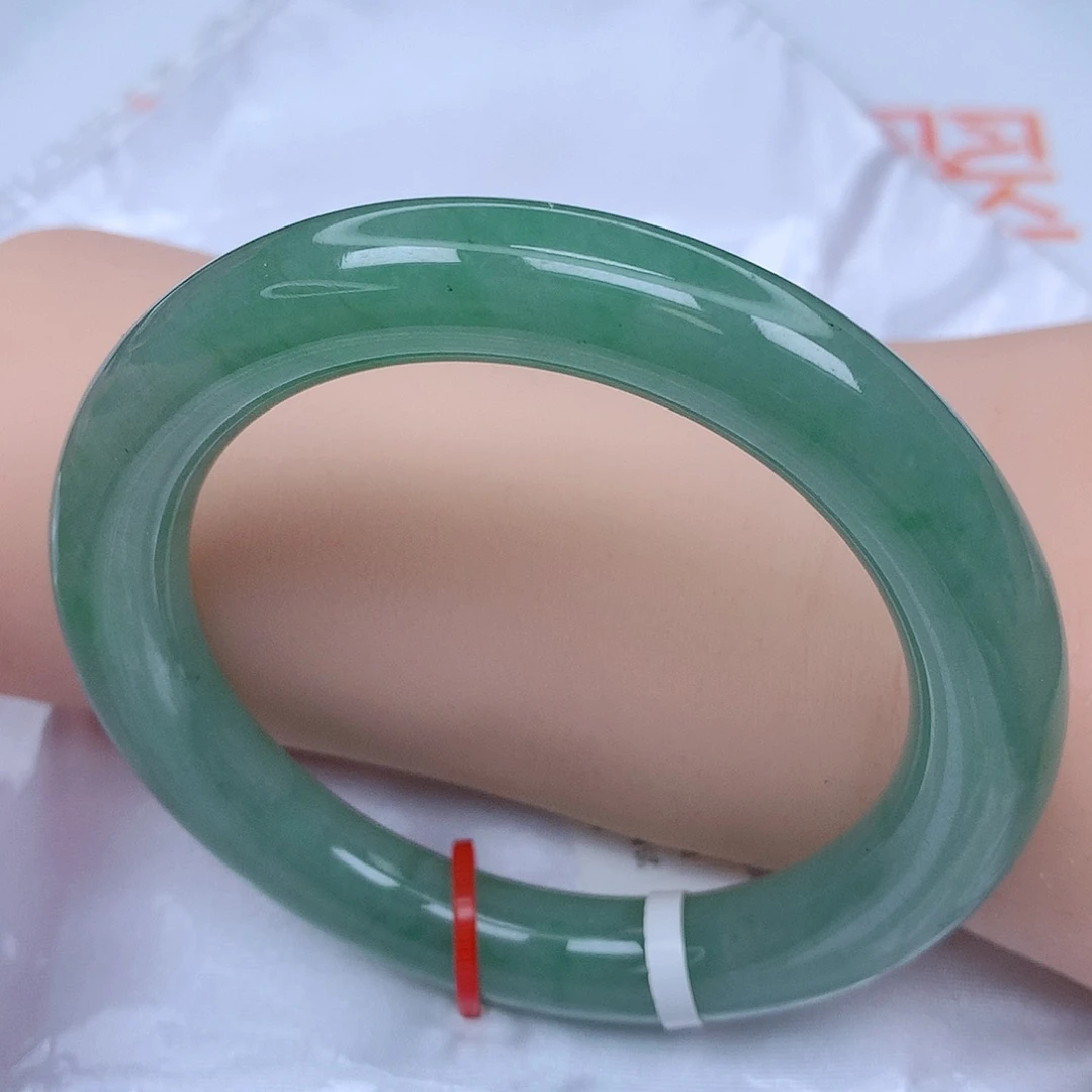 【闪购商品】未镶嵌手镯翡翠，55