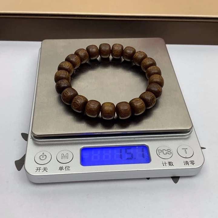 姜***楠沉香手串芽庄红土