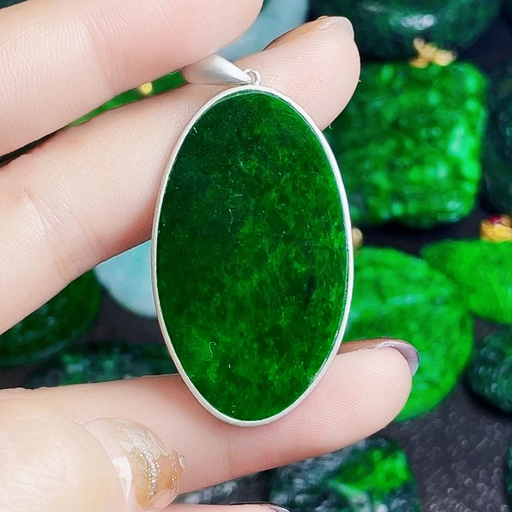 翡翠银S925镶嵌颈饰多样性